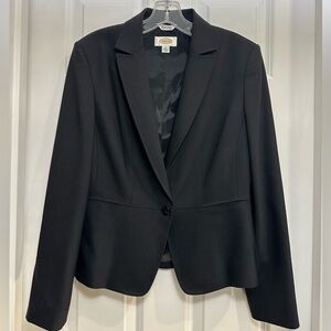 Size 6, Black, Talbots women’s blazer